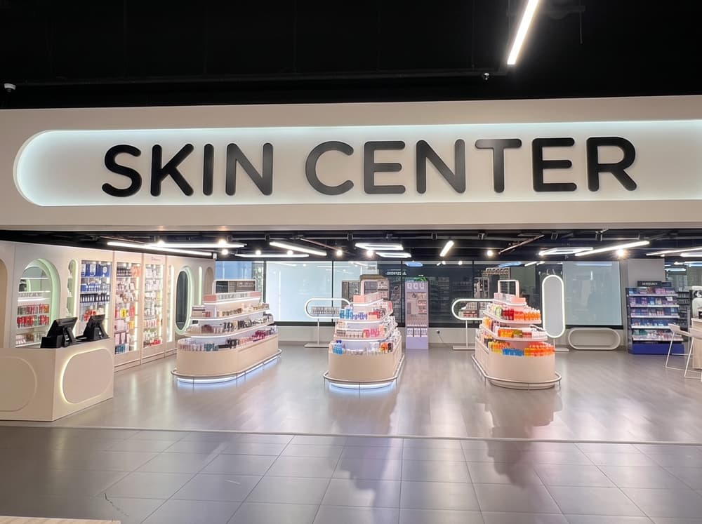 Proink Retail & shopping malls retail displays and production work