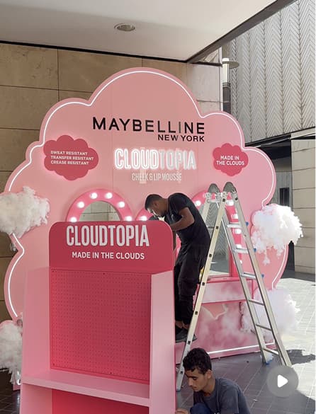 Proink team building a retail activation on site
