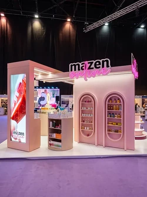 Mazen Online stand with a full height LED screen and recessed arched product niches