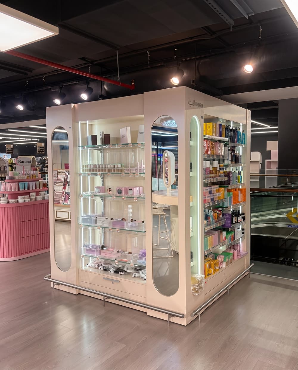 Skin Center gallery image 6